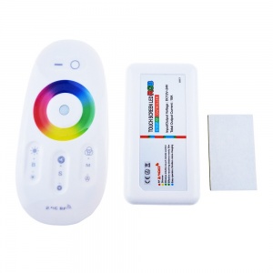 картинка Сенсорный 2.4G Touch Screen RGB LED Controller от магазина gslight